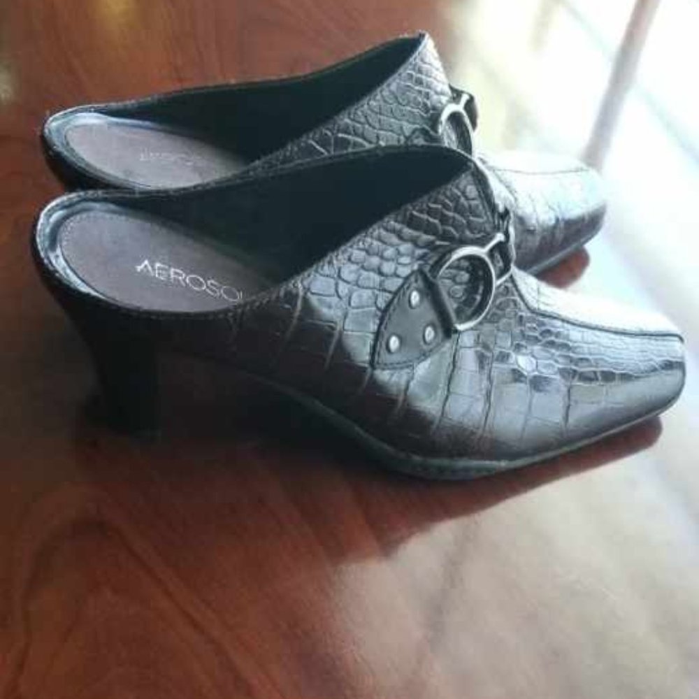 Shoes- Gator textured
